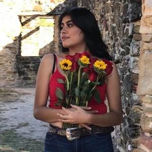 Meet your Posher, Salma